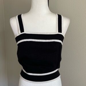 Black and White Women's Top Size XL
